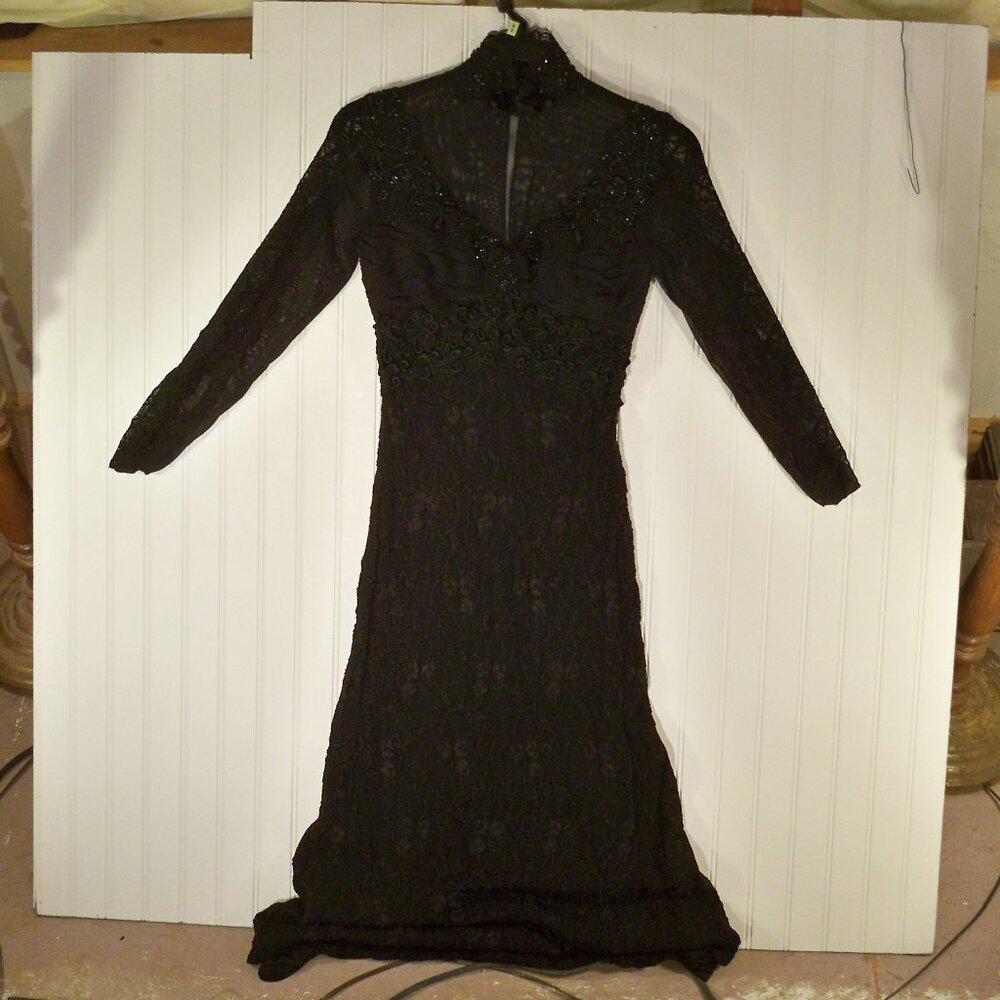 LILLIE RUBIN, Black Lace, Bead, Floral Dress P